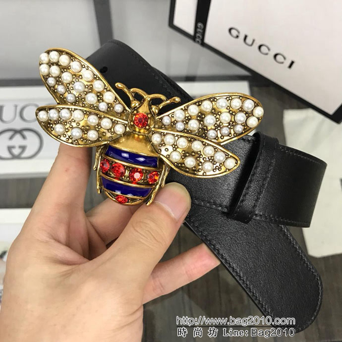 GUCCI古馳 官網新款 正品規格 原單品質 雙面進口頭層對版定制皮料 復古紅磚大蜜蜂扣 時尚百搭款皮帶  xfp1315